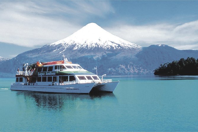 Puerto Varas: Full Day - Peulla navigation - Five hours in Villa Peulla