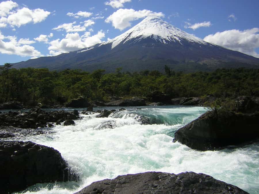 Puerto Varas: Osorno Volcano, Petrohue Falls Full-day Trip - Reaching Osorno Centro de Ski y Montaña at 3,937 feet