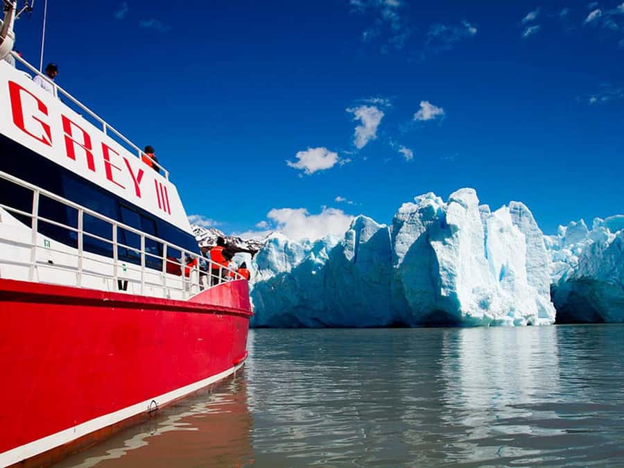 Punta Arenas: Torres del Paine & Grey Glacier Full-Day Boat - A guide can make or break this long day