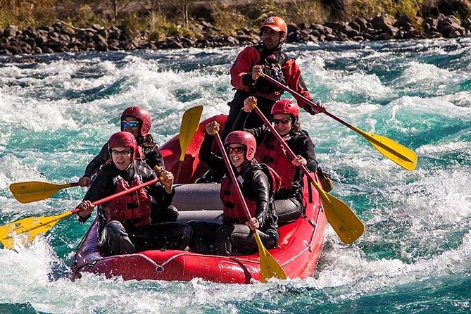 Rafting rio Petrohue - The safety briefing sets the tone