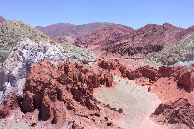 Rainbow Valley and Petroglyphs of Yerbas Buenas - Key points at a glance
