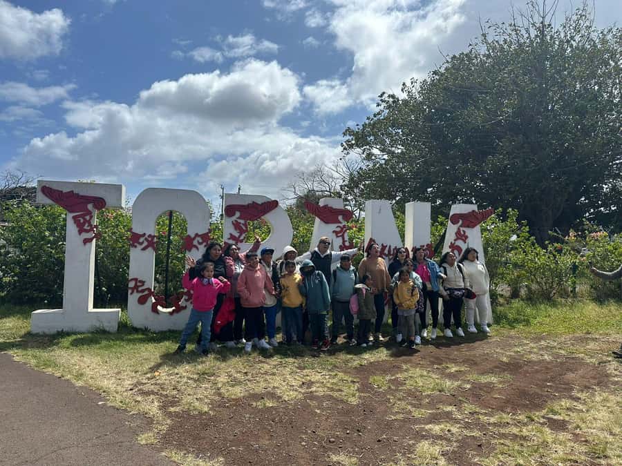 Rapa Nui Dreams: Experiencie Pack 3 Days - Day two: crater views, Orongo, and the cave route