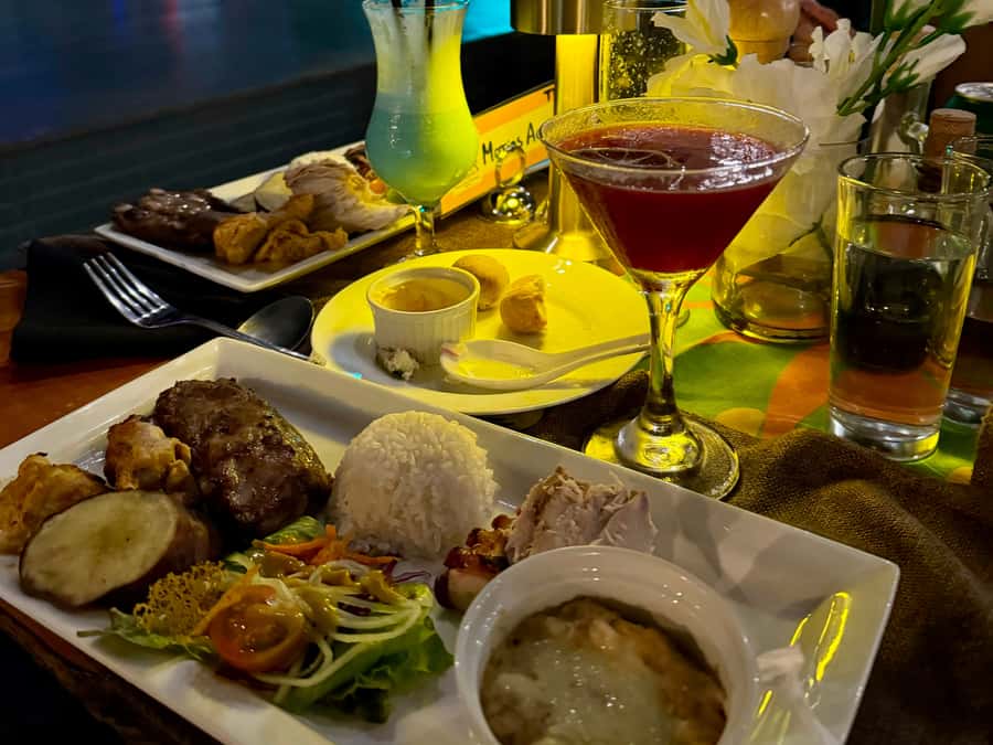 Rapa Nui Dreams: Experiencie Pack 3 Days - Curanto, prayers, dance, and local food