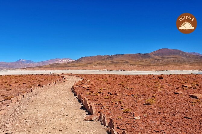 Red Stones and Altiplanic Lagoons - Breakfast and lunch improve the $75 value