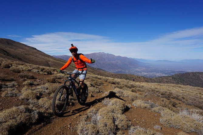 Rent an Electric Mountain Bike in Santiago to ride in a Bike Park - What the $110 price includes