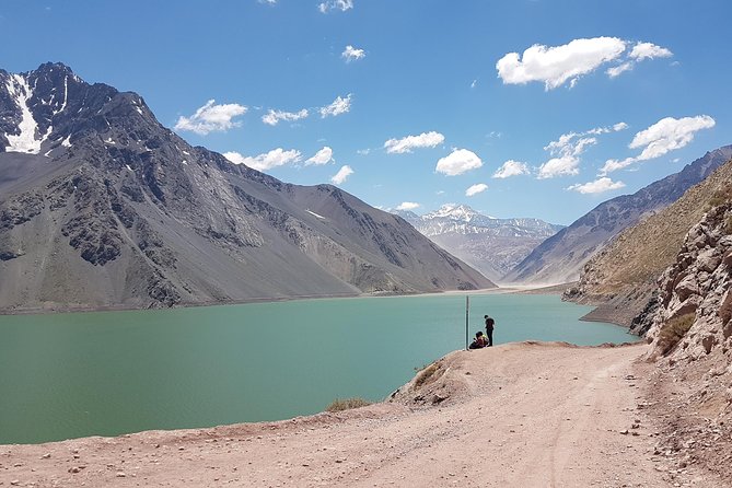 Rio de Emociones: Cajón del Maipo & Las Melosas - Casa Chocolate: a playful first stop