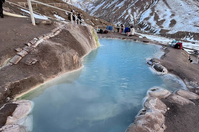 Round Trip 4x4 to Thermal Hill from Cajon del maipo - From Santiago to the foot of San José Volcano