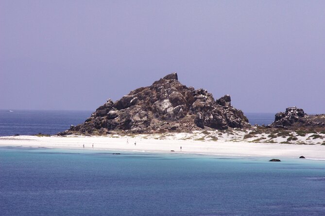 Sailing and Hiking Isla Damas : Humboldt Penguin Reserve - The 8:00 a.m. pickup and the road north