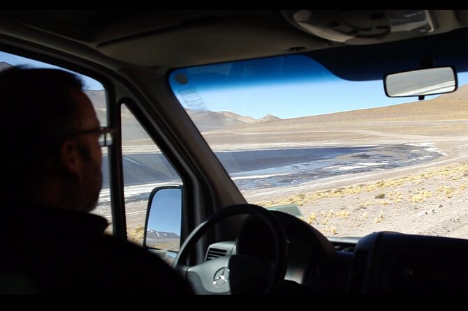 Salares Route and Exploration of the Caldera de la Pacana - Guide style and the question of who operates the van