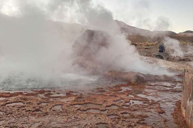 San Pedro Atacama Geyser Day Trip - Breakfast in a high Andean setting