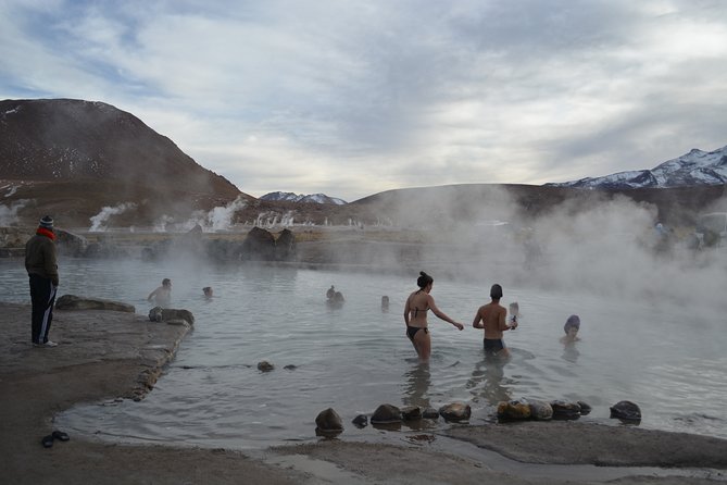 San Pedro de Atacama: 2-Day tour visiting Tatio Geysers & the Moon Valley - Moon Valley and the Salt Mountain Range