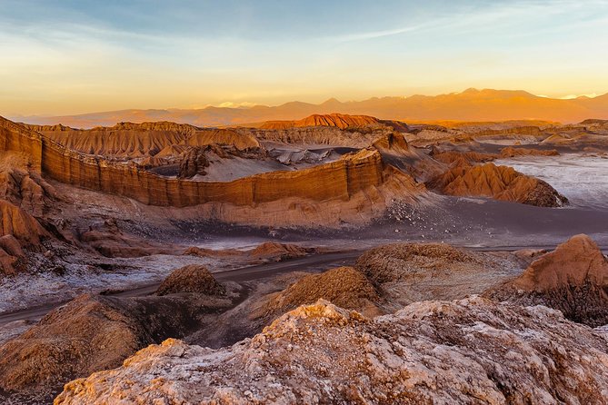 San Pedro de Atacama: 2-Day tour visiting Tatio Geysers & the Moon Valley - Machuca village and Putana wetlands