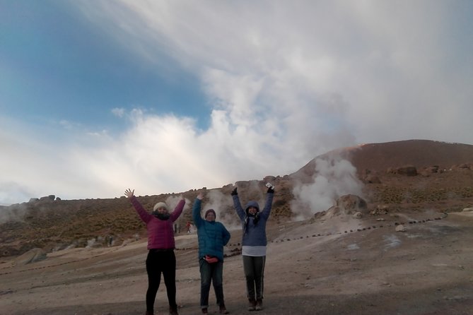 San Pedro de Atacama: Half day to El Tatio Geysers, breakfast included - Breakfast beside the steam