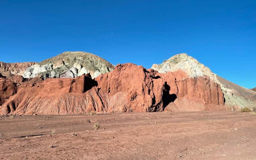 San Pedro de Atacama: Rainbow Valley and Petroglyphs Tour - What the five-hour format does well