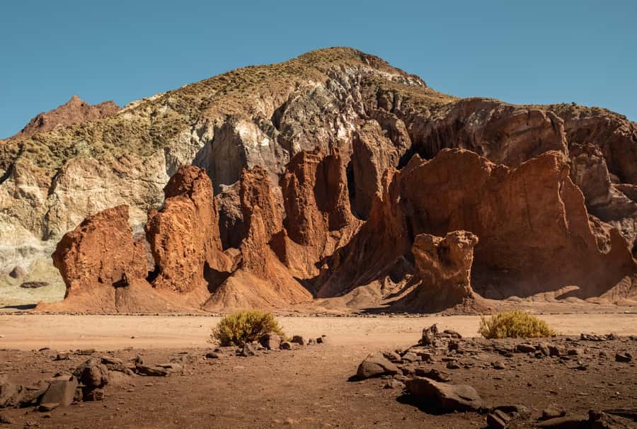 San Pedro de Atacama: Rainbow Valley & Hierbas Buenas Tour - Yerbas Buenas and the stone records of older cultures