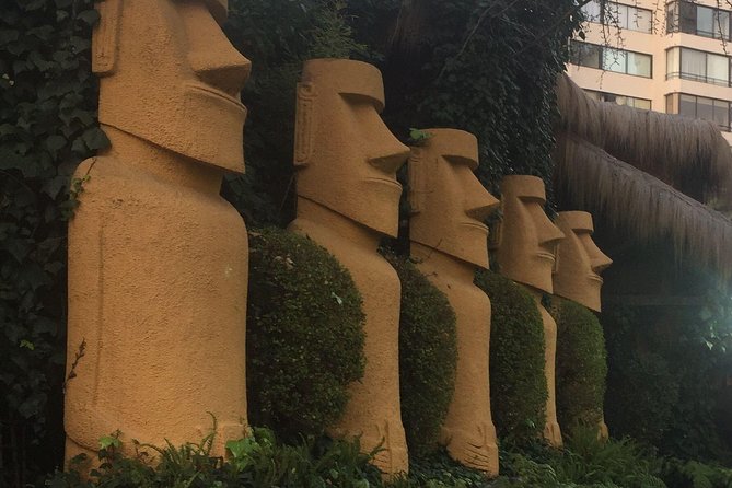 Santiago: Bali Hai Dinner & Show, Transport and Wine refill - Key points before you book