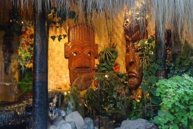 Santiago: Bali Hai Dinner & Show, Transport and Wine refill - The final Bali Hai party