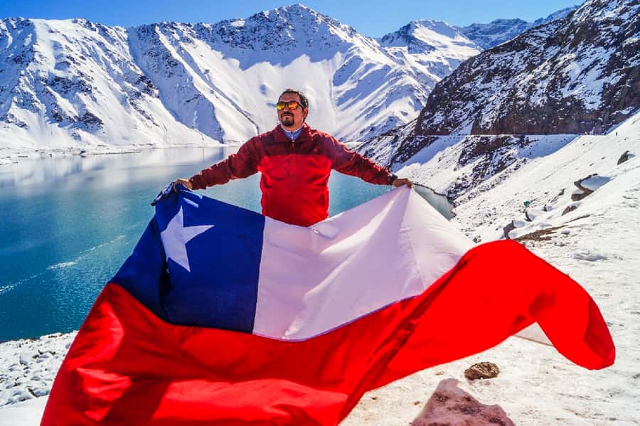Santiago: Cajon del Maipo/Embalse del Yeso Tour with Picnic - Leaving Santiago for the Maipo River Valley