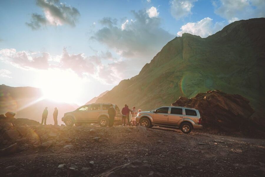 Santiago: Cajón del Maipo Hot Springs & Chilean Barbecue - Timing, packing, and seasonal schedules