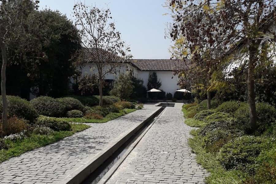 Santiago de Chile: Half-Day City Tour with Local Cuisine - Las Condes, Vitacura, and Providencia