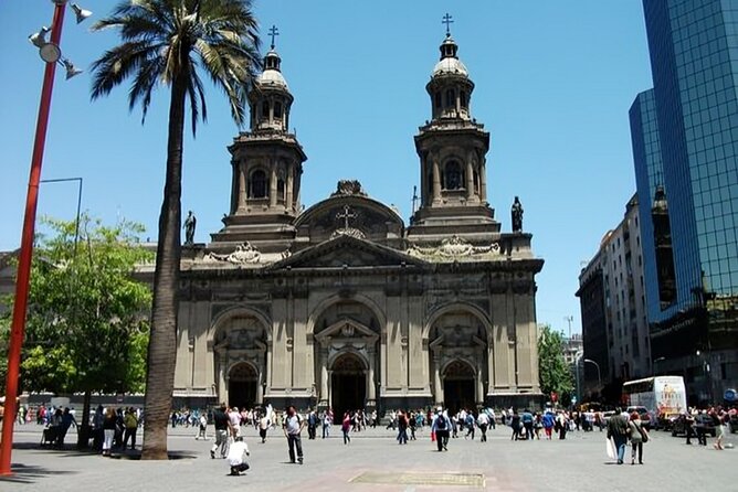 Santiago De Chile Highlights Walking Tour with a Guide - Key points at a glance