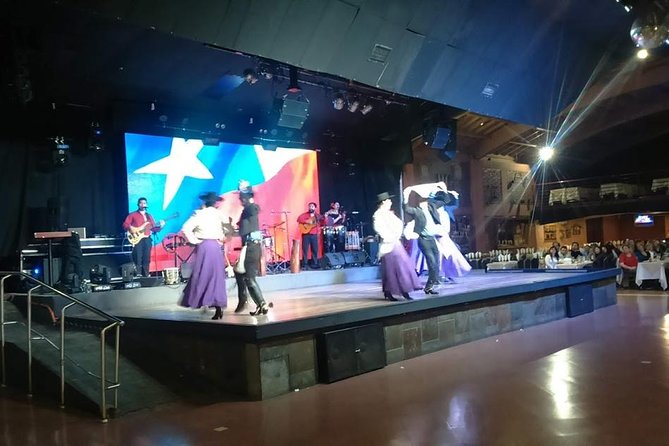 Santiago Dinner Show with Private Transfer - Dinner, open bar, and Chilean wine
