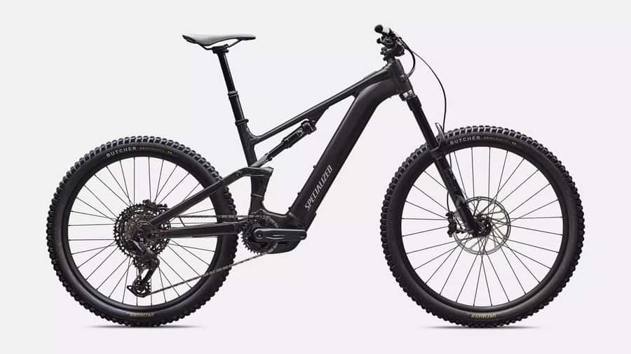 Santiago: E- Mountain Bike Rental to ride in a bike park - Picking up the bike at M3 Storage