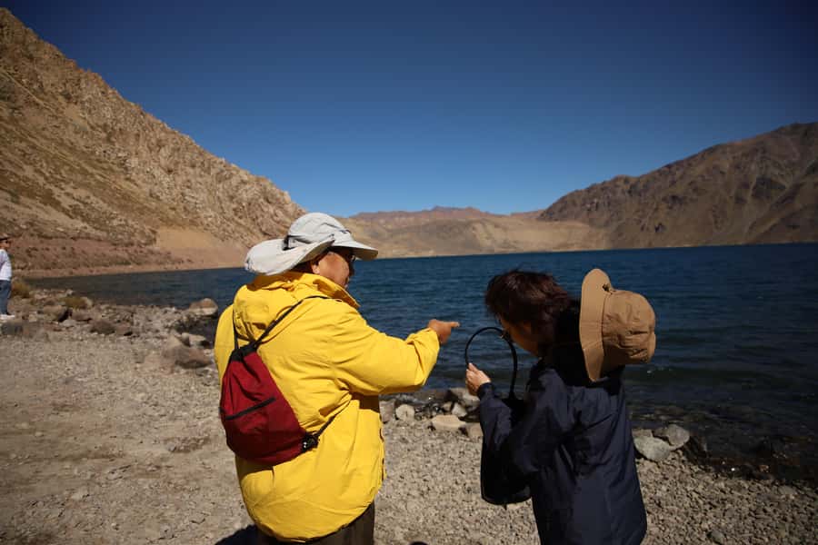 Santiago: Full day Embalse del Yeso, Casa de Chocolate, picnic & Hot Springs - Why this day trip works from Santiago