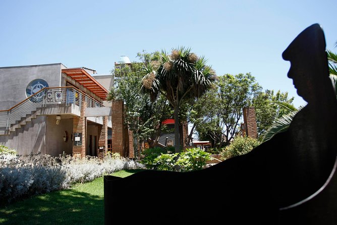 Santiago: Full-Day Neruda's Route Tour, include entraces to museums - La Sebastiana above Valparaíso