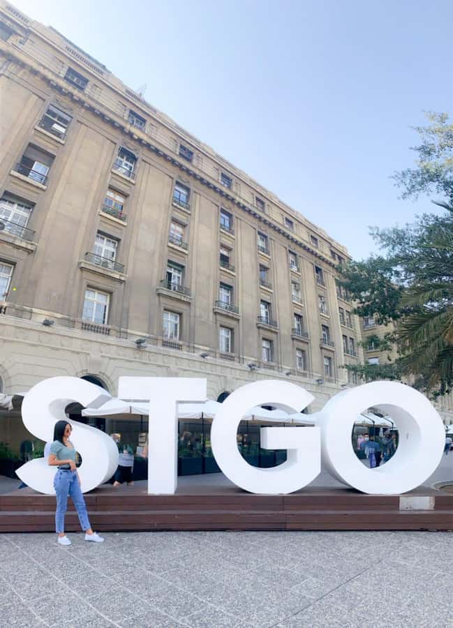 Santiago: Guided City Tour through the historic center of Santiago - What the guide can add to the experience