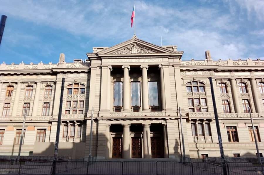 Santiago: Guided Walking Tour of the Historical Old Town - Why this Santiago walking tour works as a first-day plan