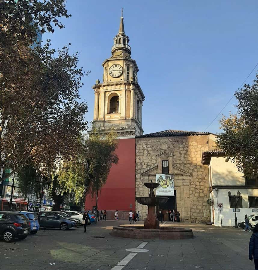 Santiago: Guided Walking Tour through the Historic Center - Why this Santiago walking tour works