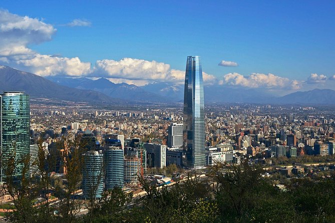 Santiago: Half Day tradicional city Tour - Bellavista and the city’s creative side