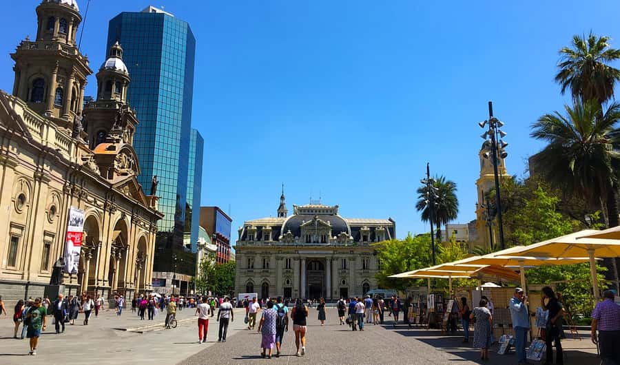 Santiago Half-Day Walking Tour with Hotel Pick up & Brunch - Why this tour works for a first morning in Santiago
