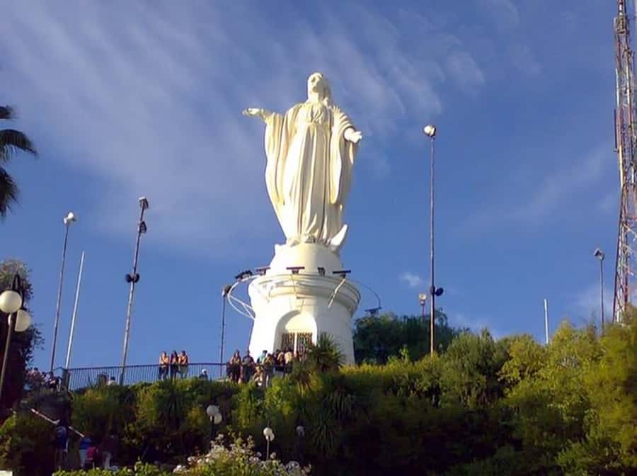 Santiago : Highlights Walking Tour With A Guide - Plaza de Armas: Santiago’s civic center