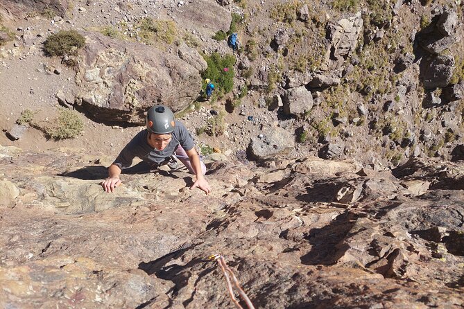 Santiago Metropolitan Region Rock Climbing Experience - Key points at a glance
