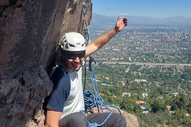 Santiago Metropolitan Region Rock Climbing Experience - Lunch with a mountain view