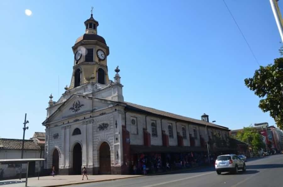 Santiago : Must-See Sites Walking Tour With A Guide - Price, flexibility, and overall value