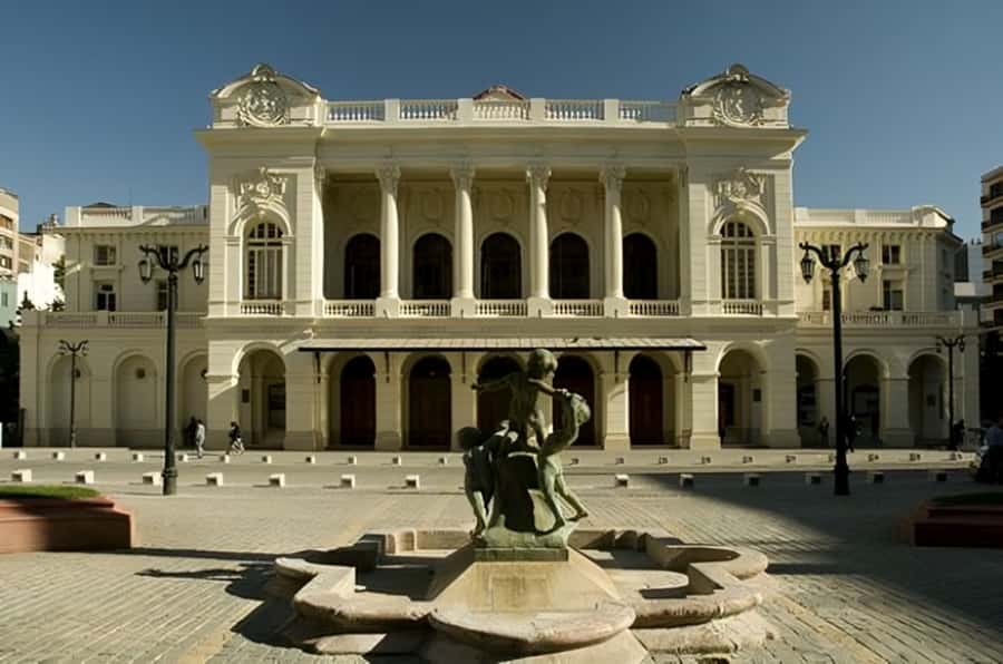 Santiago : Must-See Sites Walking Tour With A Guide - Starting at Palacio de la Moneda