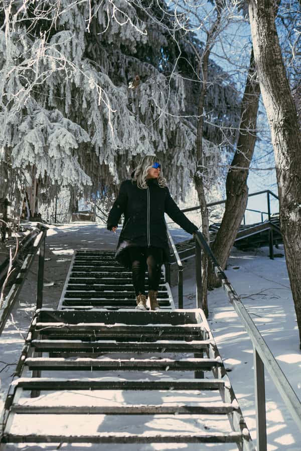 Santiago: Panoramic Snow Tour in Farellones Region. - An open snow stop for play and photos