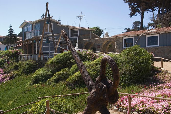 Santiago: Private full day tour Pomaire & Isla Negra, include entrace - A short look at Isla Negra itself