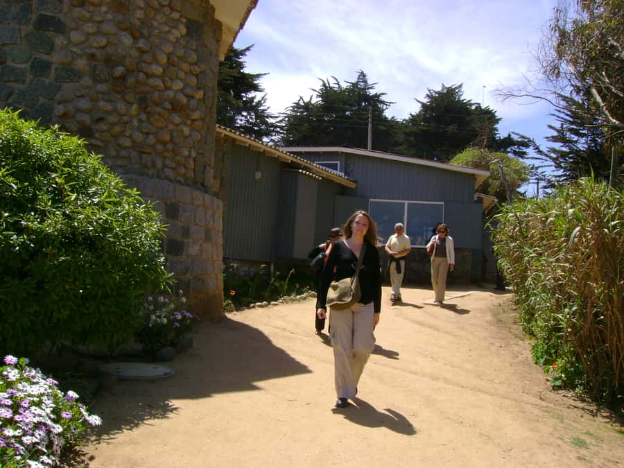 Santiago: Private Pomaire, Isla Negra, and Pablo Neruda Tour - Lunch Comes Before The Return
