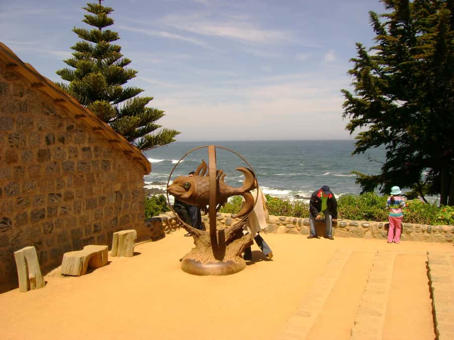 Santiago: Private Pomaire, Isla Negra, and Pablo Neruda Tour - Why Isla Negra Matters