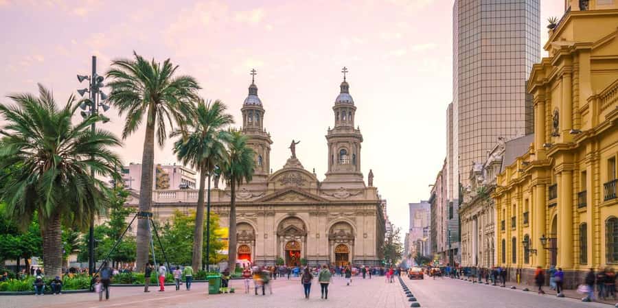 Santiago: Private tour, historic center, high altitude viewpoint, cable car - Private transport, walking, and pace