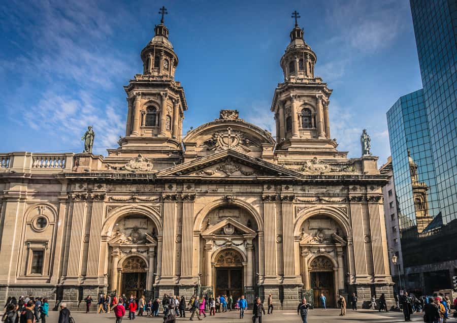 Santiago: The Essentials City Tour & Optional Concha y Toro - Adding Concha y Toro for a full day