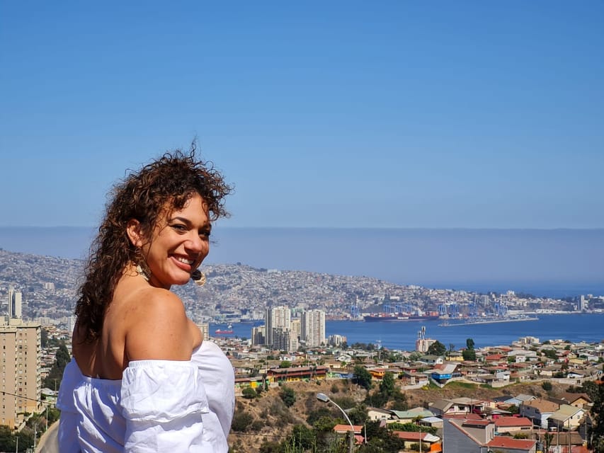 Santiago: Tour to Valparaiso and Casablanca - What the guide adds to Valparaiso