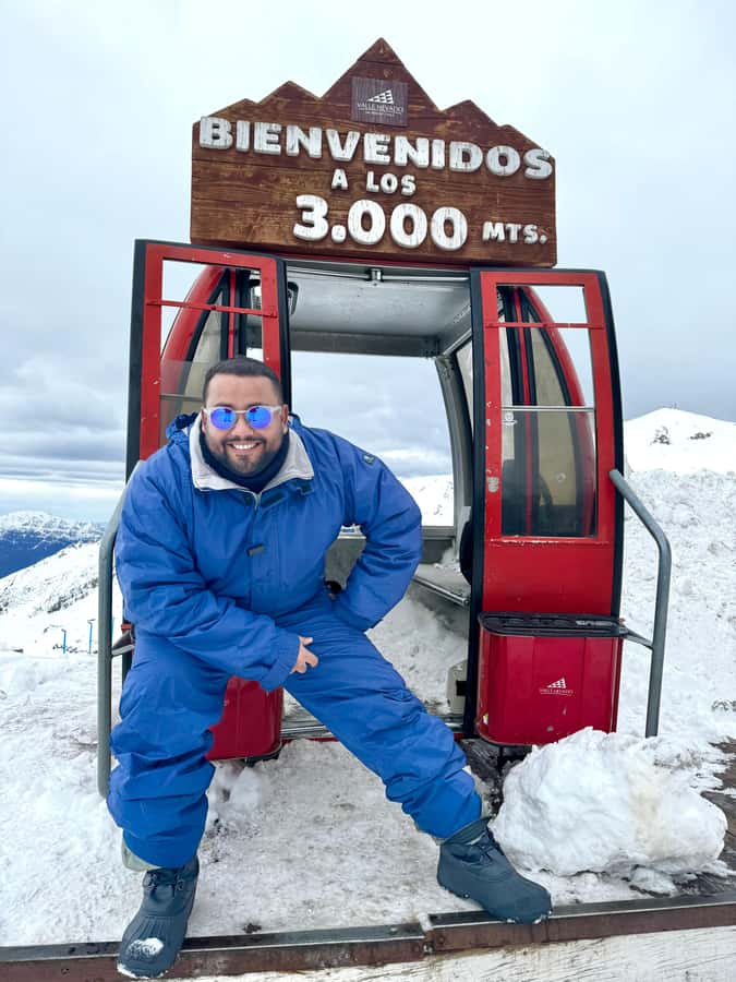 Santiago: Valle Nevado Ski Day Trip with Hotel Transfers - Reaching Valle Nevado at 3,000 Meters