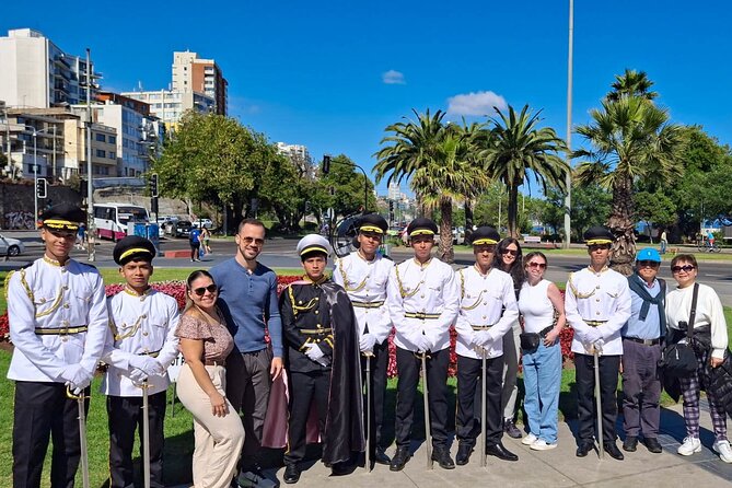 Santiago: Viña del Mar, Valparaiso & Casablanca Valley Tour - Guides, drivers, and the feel of the ride
