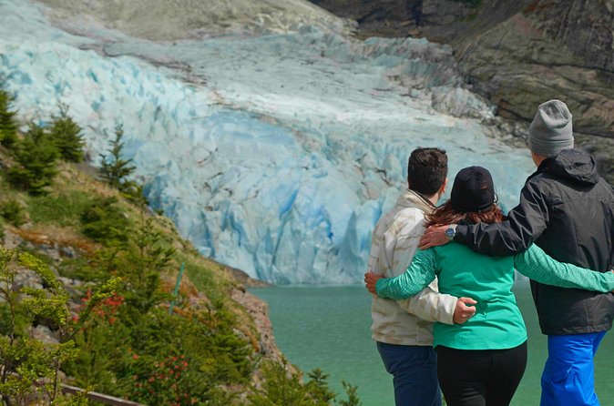 Serrano River, Serrano Glacier and Balmaceda Navigation - What to wear and carry for the river and ice