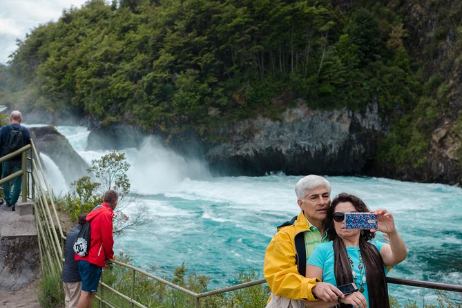 Shore Excursion: Petrohue Waterfalls, Frutillar & Puerto Varas - Meeting the tour at Puerto Montt port
